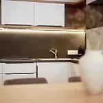 Alpenstolz Haus 1 - Stilvoll Urlauben In Den Bergen دامولس