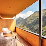 Alpenstolz Haus 1 - Stilvoll Urlauben In Den Bergen Appartement Damüls