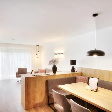 Apartment Alpenstolz Haus 1 - Stilvoll Urlauben In Den Bergen