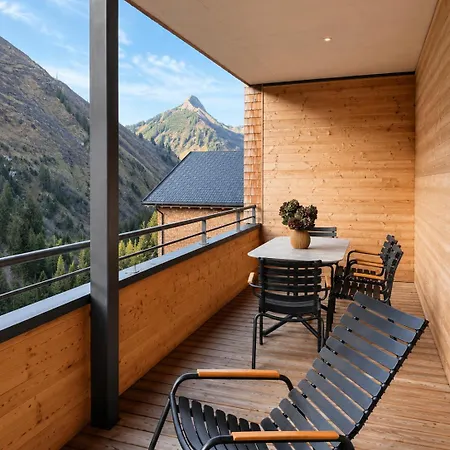 Alpenstolz Haus 1 - Stilvoll Urlauben In Den Bergen Appartamento *