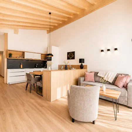 Alpenstolz Haus 1 - Stilvoll Urlauben In Den Bergen Damuels