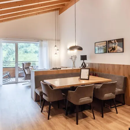 Appartamento Alpenstolz Haus 1 - Stilvoll Urlauben In Den Bergen Damuels