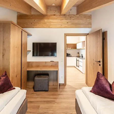 Alpenstolz Haus 1 - Stilvoll Urlauben In Den Bergen